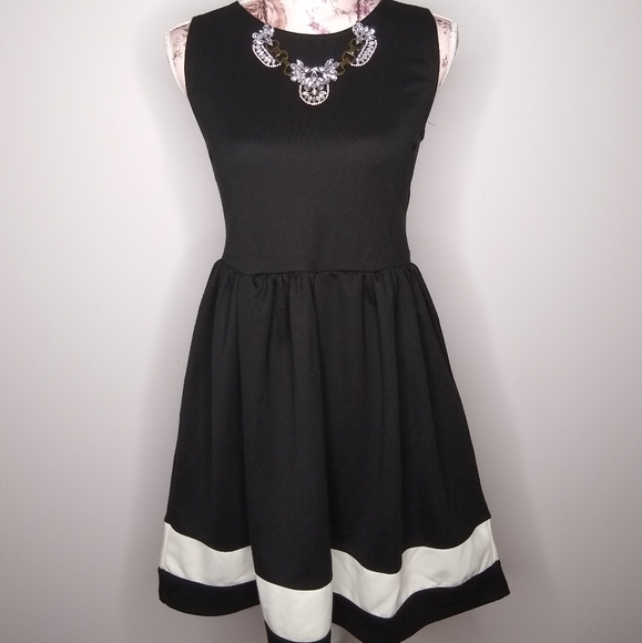 Black White Dress White Color Block Stripe Flare - Picture 6 of 14